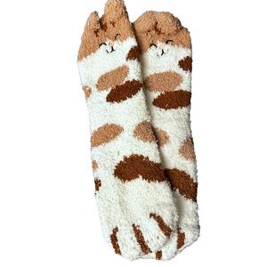 NWT  NWT Idowela brown Calico CAT Face & Paw Fuzzy Socks